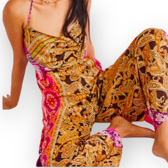 Free People Miranda Printed Jumpsuit in hot pink combo size Small Paisley Print. - Picture 3 of 5